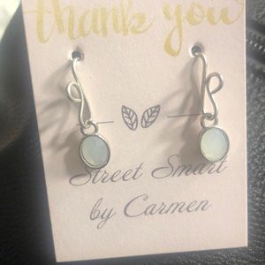 🖐️Handmade// NWT// Statement earrings 😍